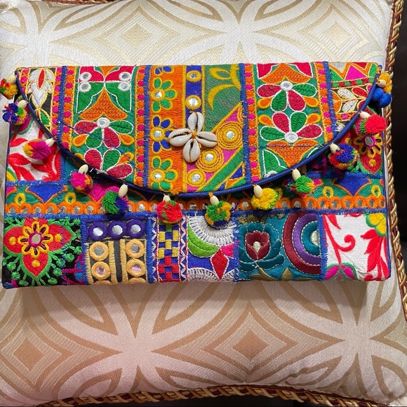 Handmade women’s crossbody bag. - Picture 3 of 6